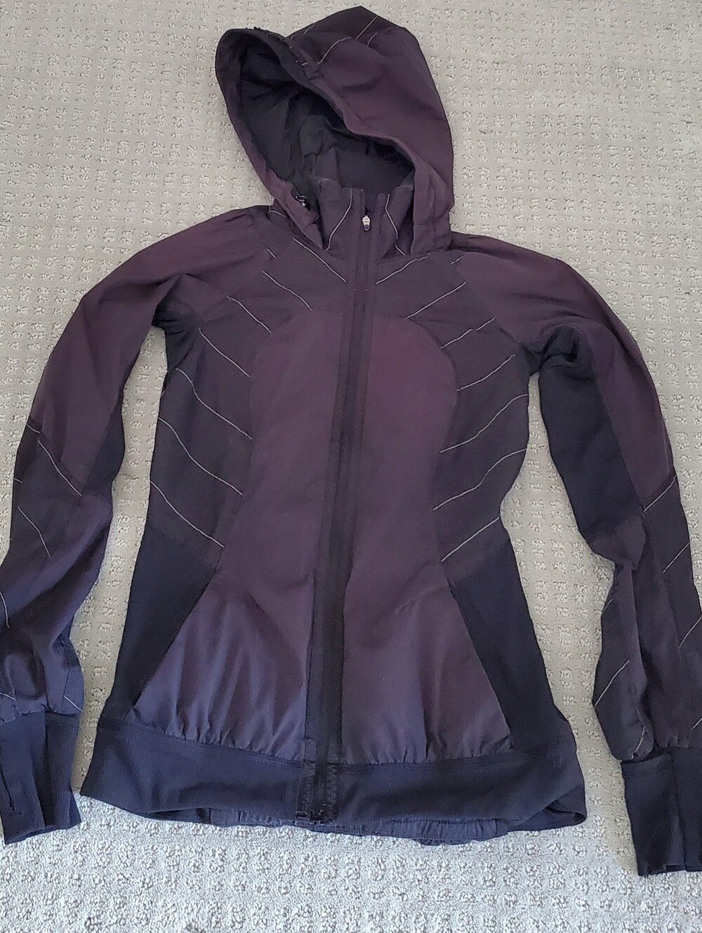 Lululemon She's Swift athletic Jacket in Black Women Size 2 Reflective